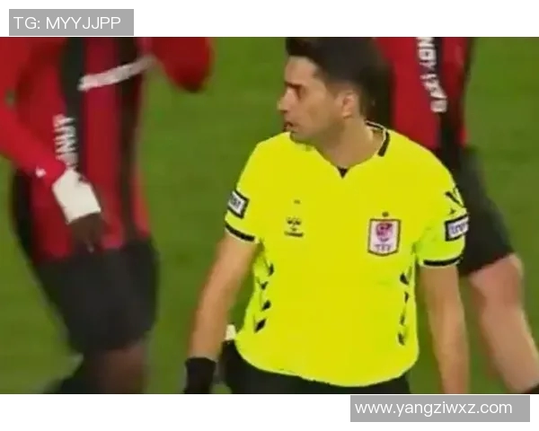 足球明星遭遇意外冲突瞬间集锦精彩图片展示